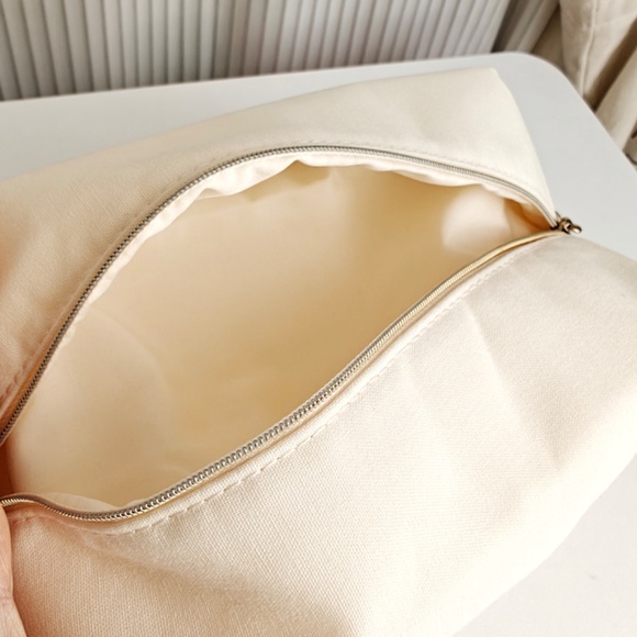 New Dolce & Gabbana Beauty Devotion Ivory Off White Cosmetic Toiletry Travel Bag - Picture 5 of 8